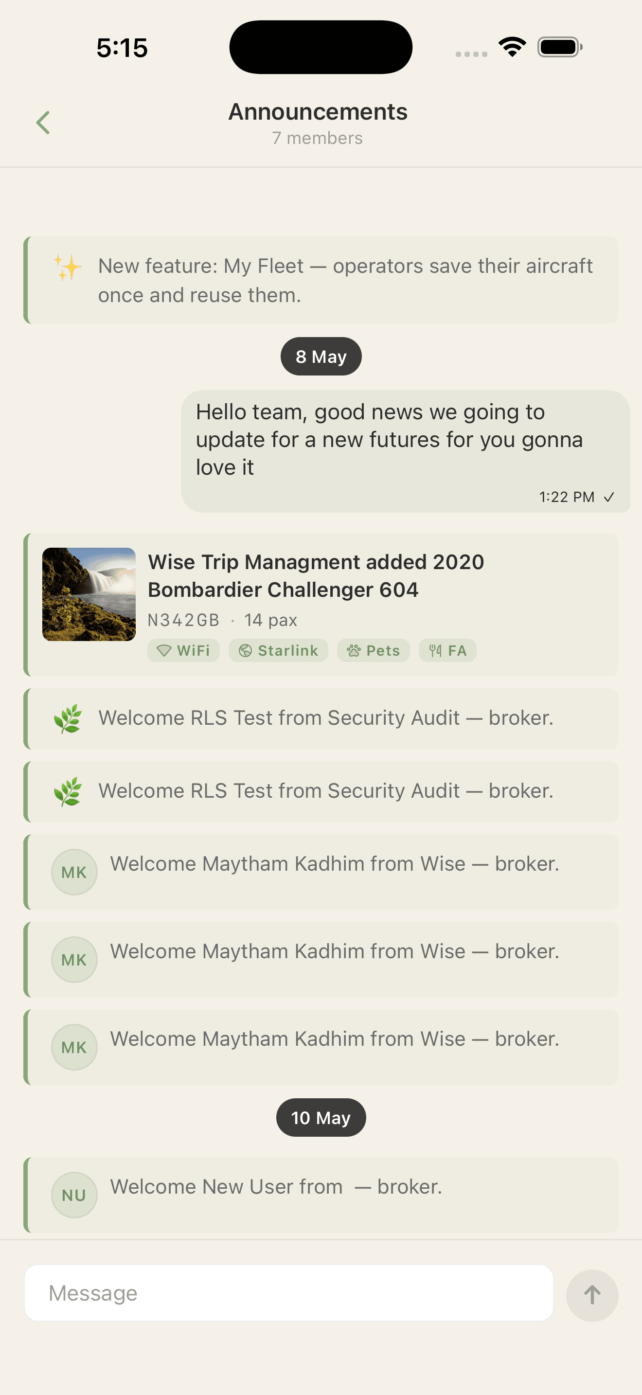 AVchat Announcements screen showing community and fleet updates